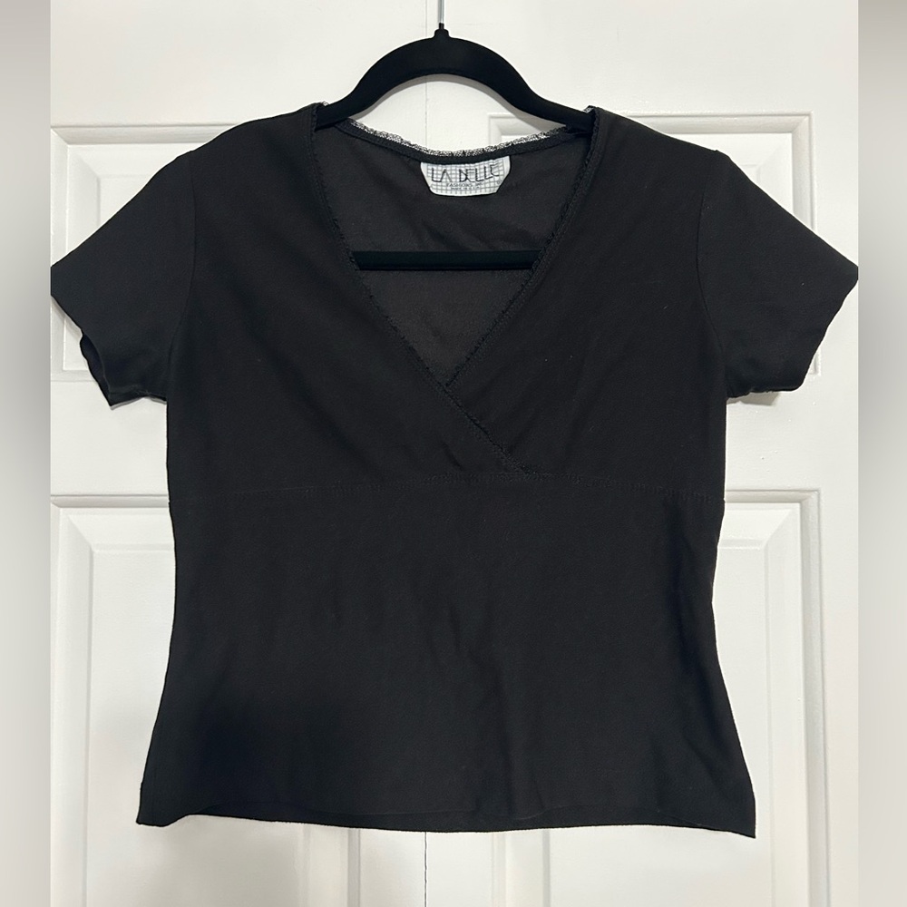 Vintage 90s La Belle Black Lace Trim Surplice V-Neck Top – Short Sleeve, S/M